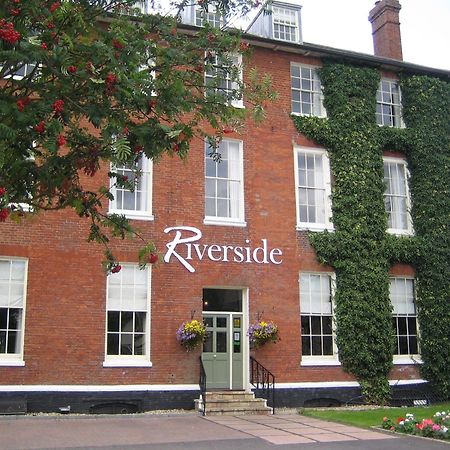 The Riverside House Hotel Mildenhall Exterior photo