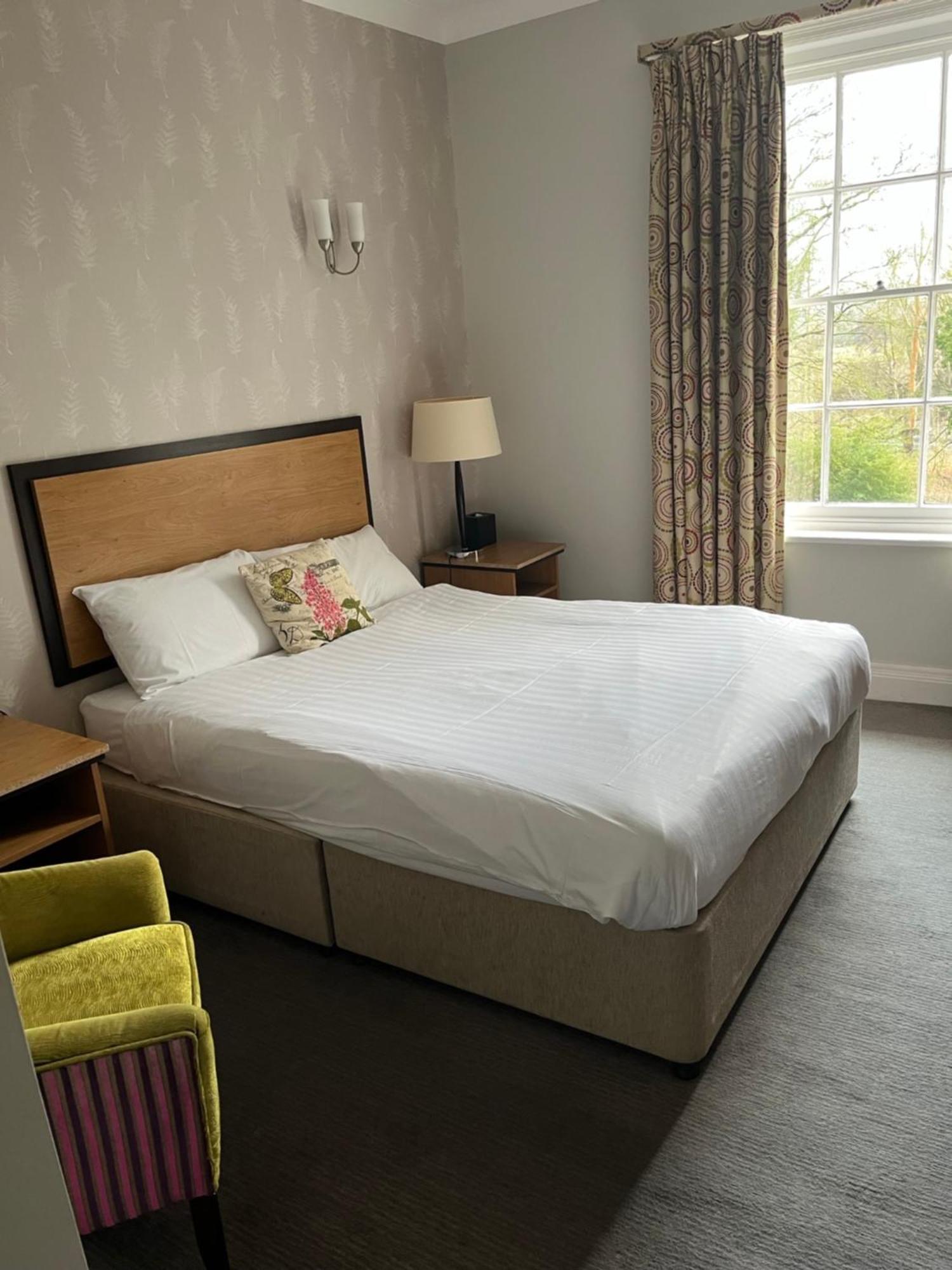 The Riverside House Hotel Mildenhall Exterior photo